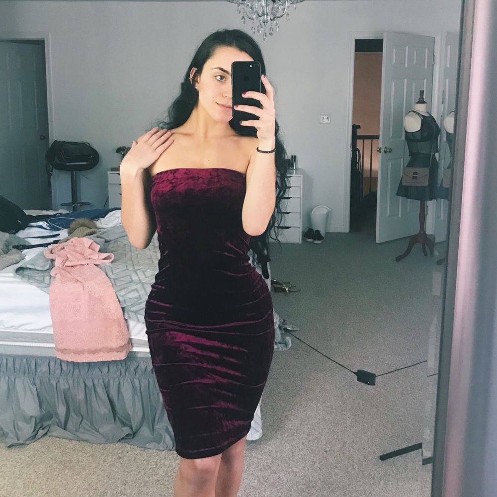 burgundy velvet dress